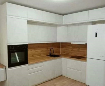 Модульная кухня Бруклин 2.4 x 2 м (Бетон белый) в Горняке - gornyak.mebel54.com | фото